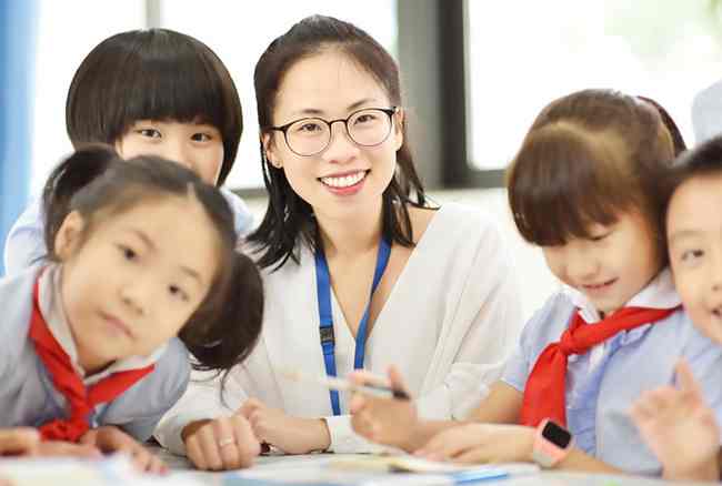 小学生频繁换老师：家长认为不利于孩子学习，学生无动于衷不着急  小学生 换老师 班主任 培优班 三角关系 第3张
